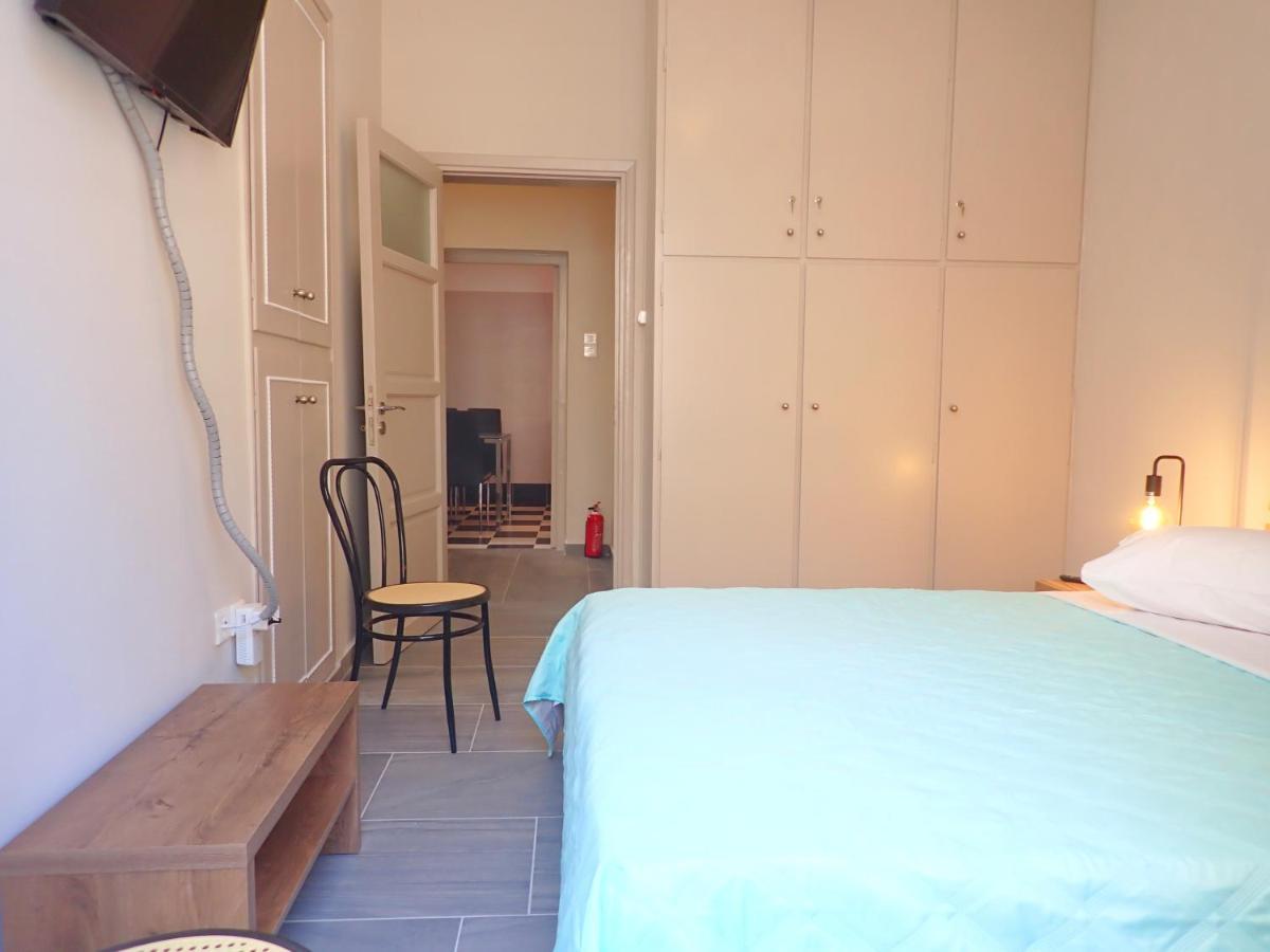 The Traditional Athenian House For 6, Near Metro Appartement
